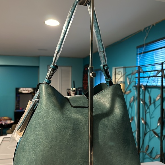 shoulder Handbag turquoise with a little print on the side and the strap - Picture 14 of 14